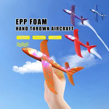 48CM Voando de Planador Brinquedo Grande de Espuma de Avião Com Luz LED Lançar Mão de Avião ao ar livre Jogo de Aviões Modelo de Brinquedos para Crianças Meninos Presente
