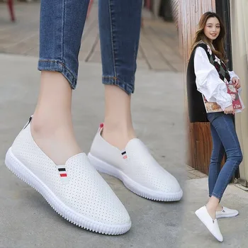 Verão Novo Estilo PU Feminino Plano de fundo de Um Preguiçoso Pedal Conjunto de Pequenas e Sapatos Brancos, Estilo coreano Respirável Sapatos femininos