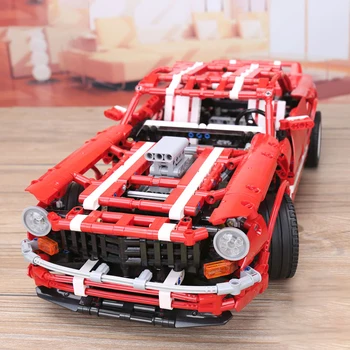 XingBao 07001 Techinc Blocos 2000pcs Muscle Car Blocos de Construção de Brinquedos de Tijolo com a Figura Bugatii Chiron Carro de Corrida
